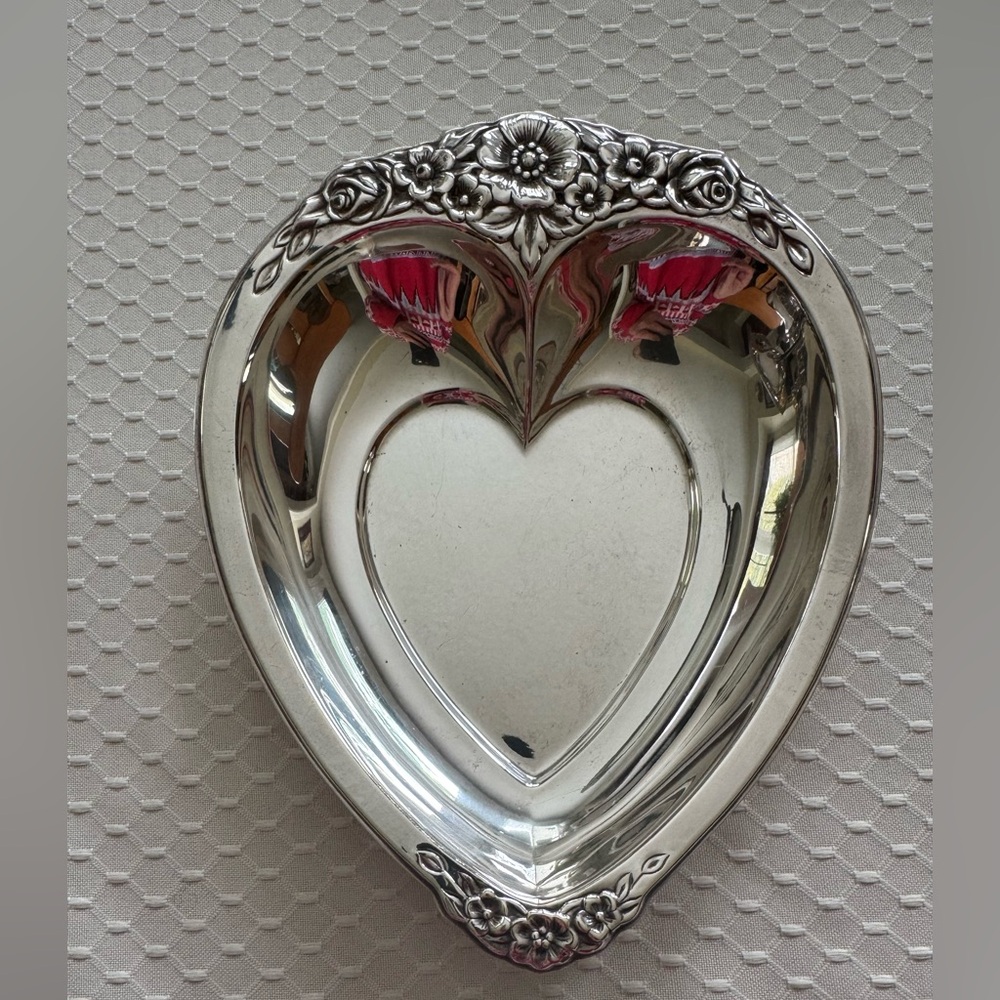 Vintage Silver Plate trinket dish, Jewelry holder, Decorative Tray floral design